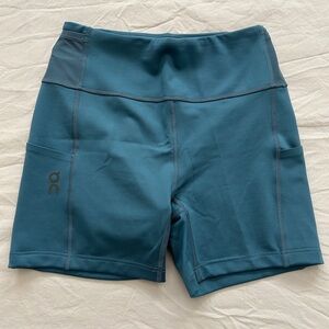 On sprinter short size small